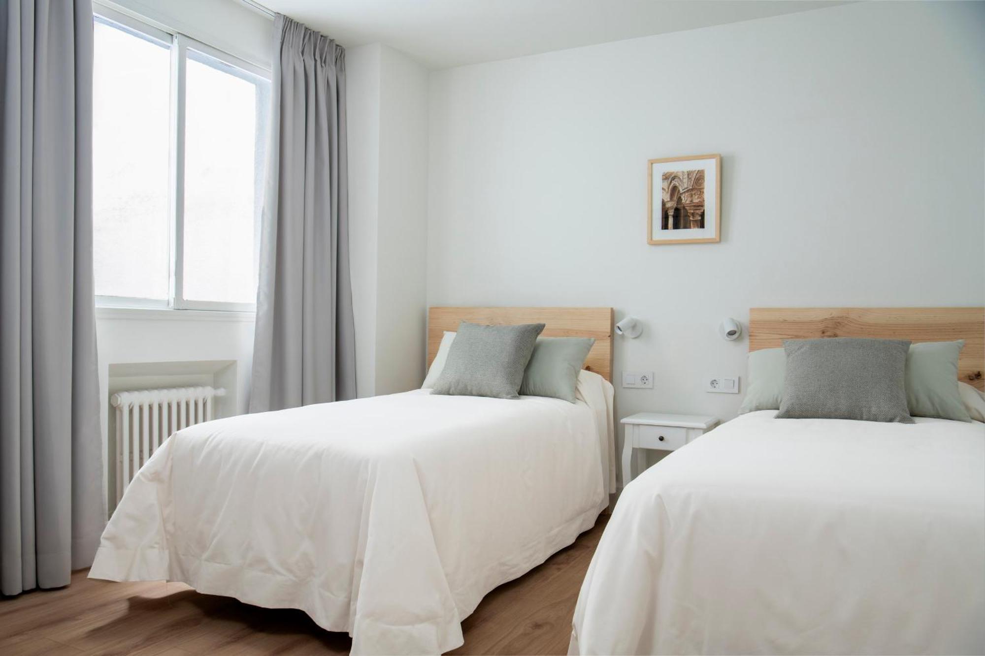 Magno Apartments Principe Sevilla Bagian luar foto